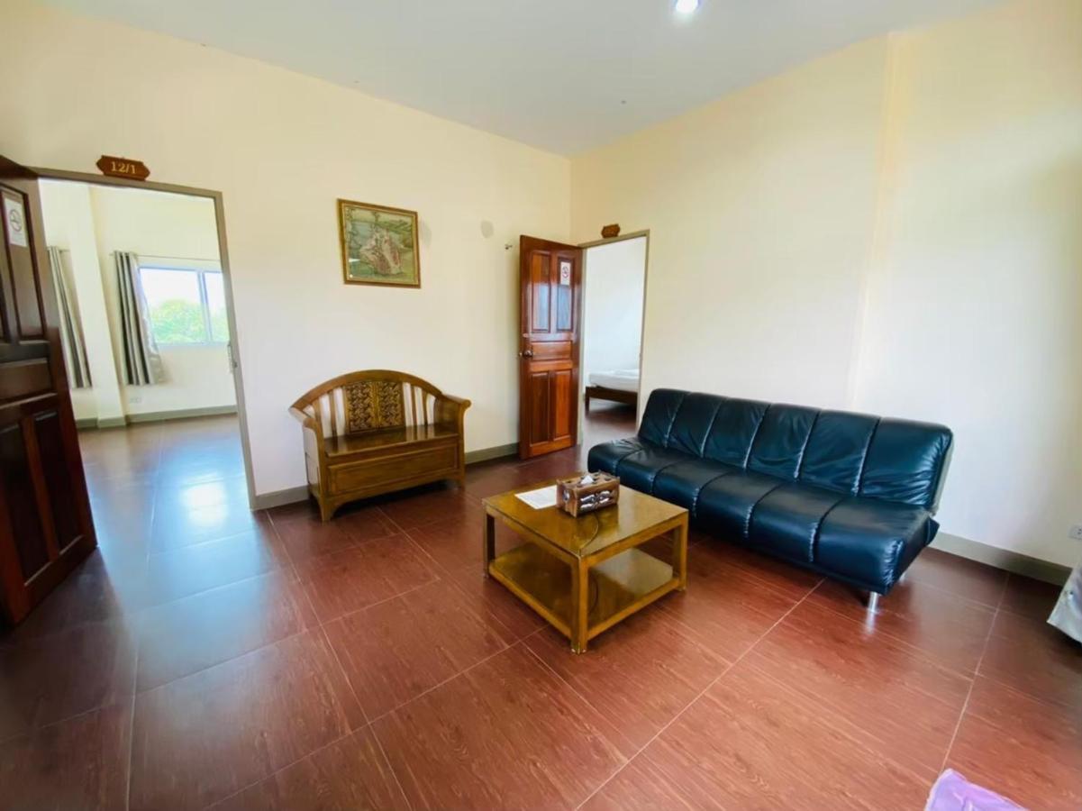 Hotel Baan Suan Khun Yaiy à Ban Wang Takhrai Extérieur photo