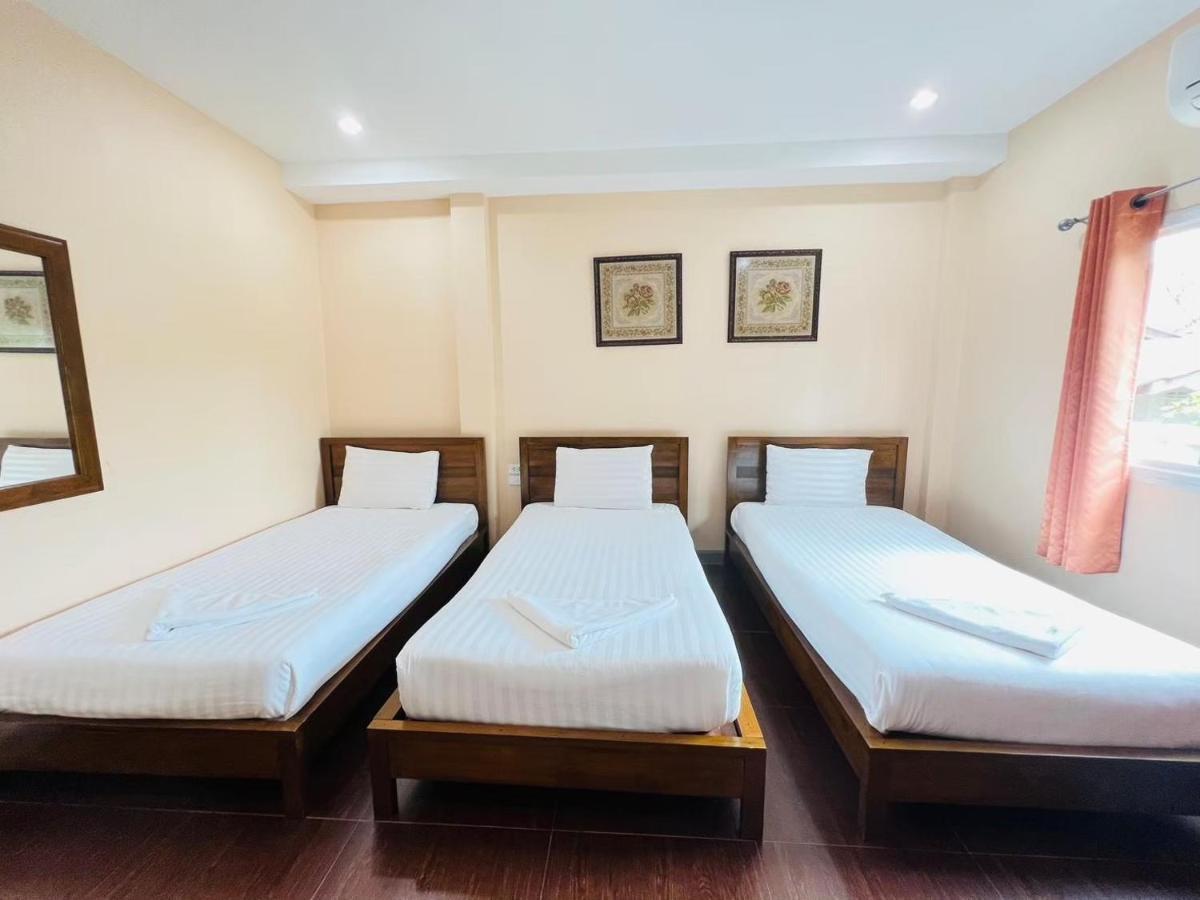 Hotel Baan Suan Khun Yaiy à Ban Wang Takhrai Extérieur photo